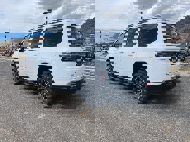 New 2026 Jeep Grand Wagoneer 4WD image 6