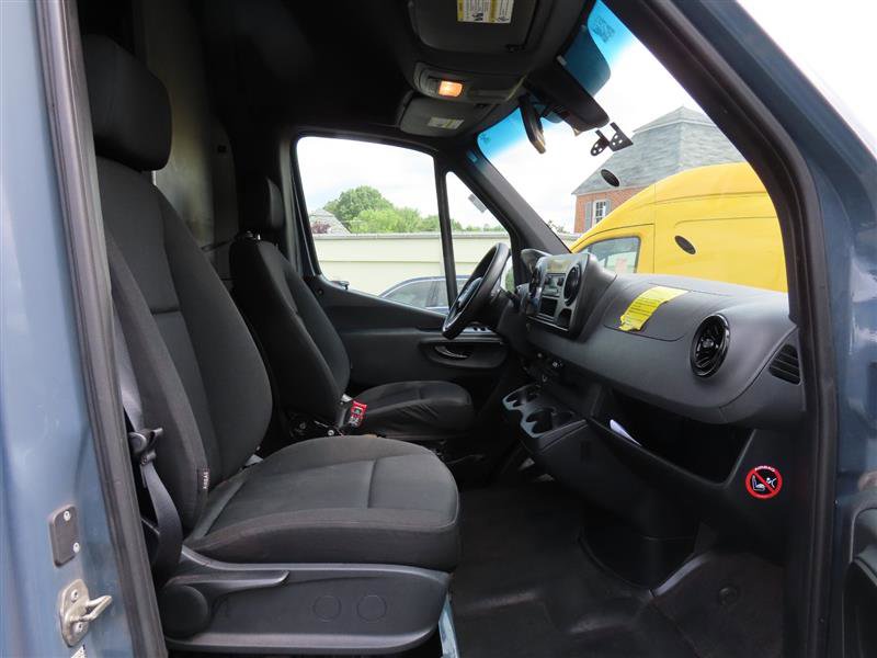 Used 2019 Mercedes-Benz Sprinter 170 image 28