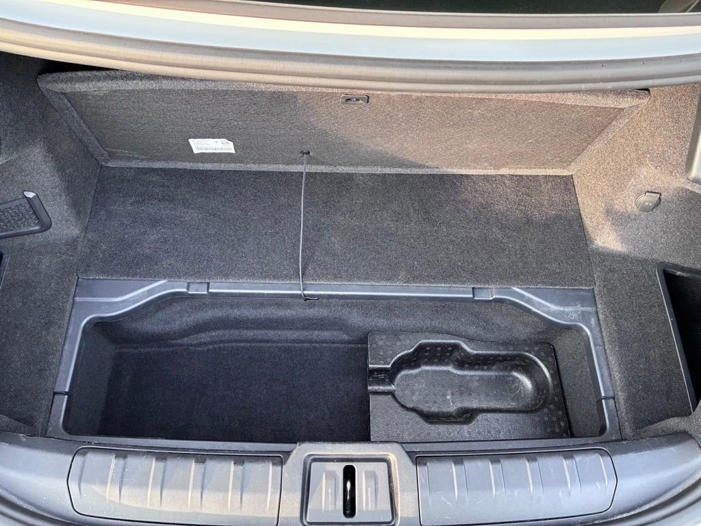 Used 2023 Porsche Taycan RWD image 13