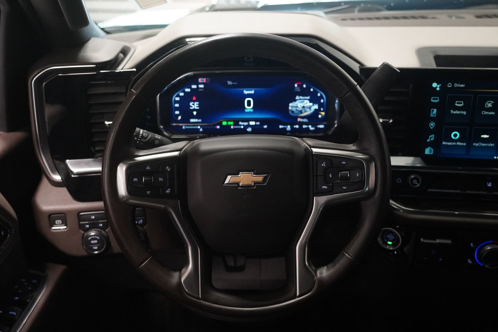 Used 2024 Chevrolet Silverado 2500 LT w/ Convenience Package AWD/4WD image 15
