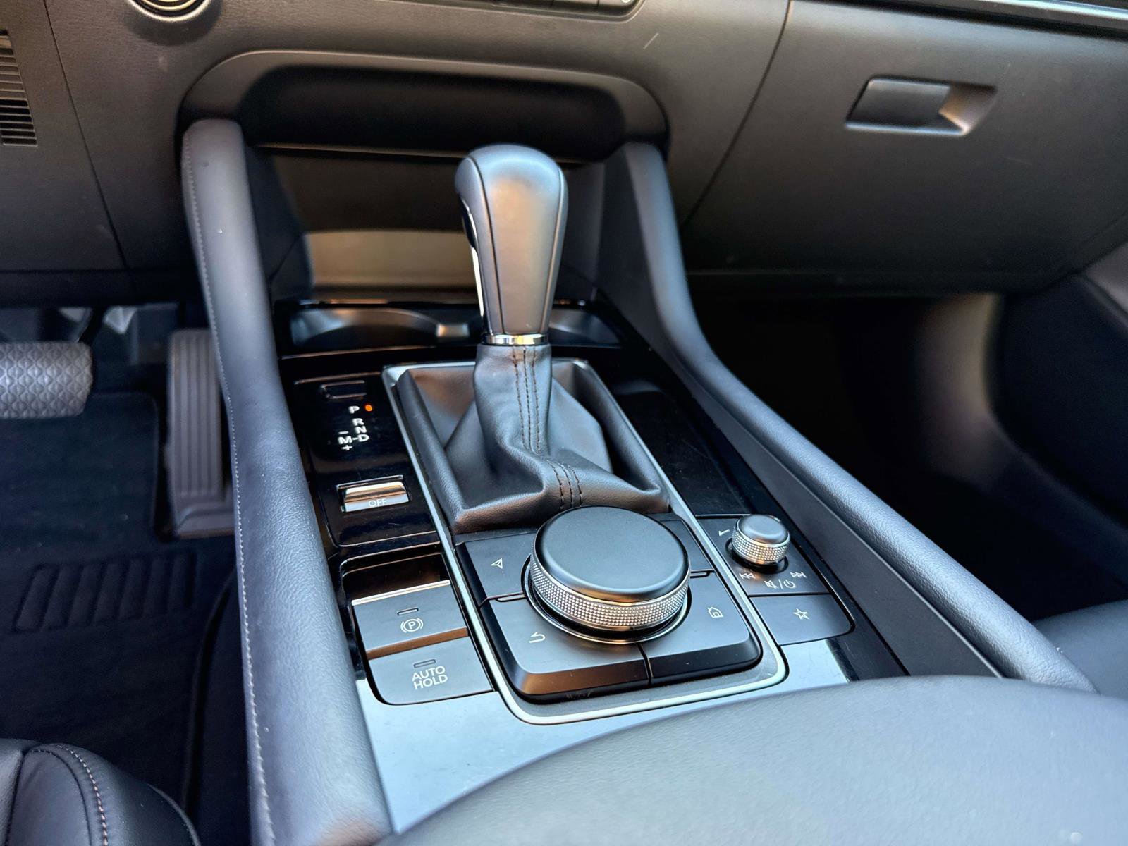 Certified 2025 MAZDA MAZDA3 s Sport image 30