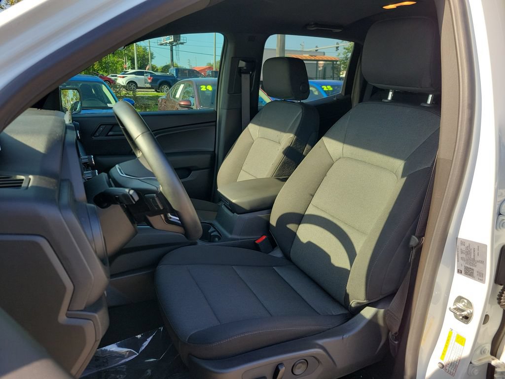 Used 2025 Chevrolet Colorado W/T w/ WT Convenience Package II RWD image 14