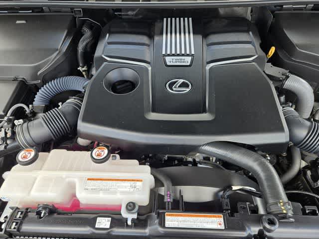 Used 2025 Lexus LX 600 F Sport w/ Accessory Package (2T) AWD/4WD image 9