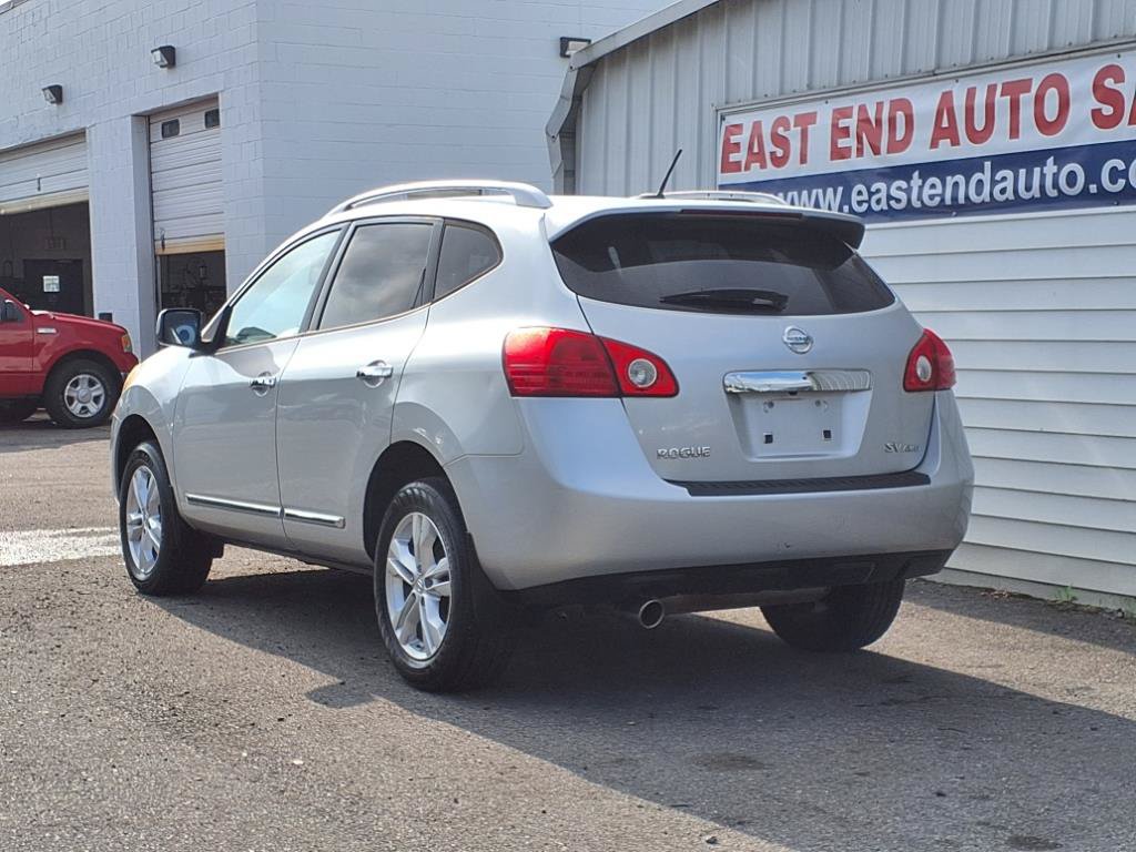 Used 2013 Nissan Rogue SV AWD/4WD image 3