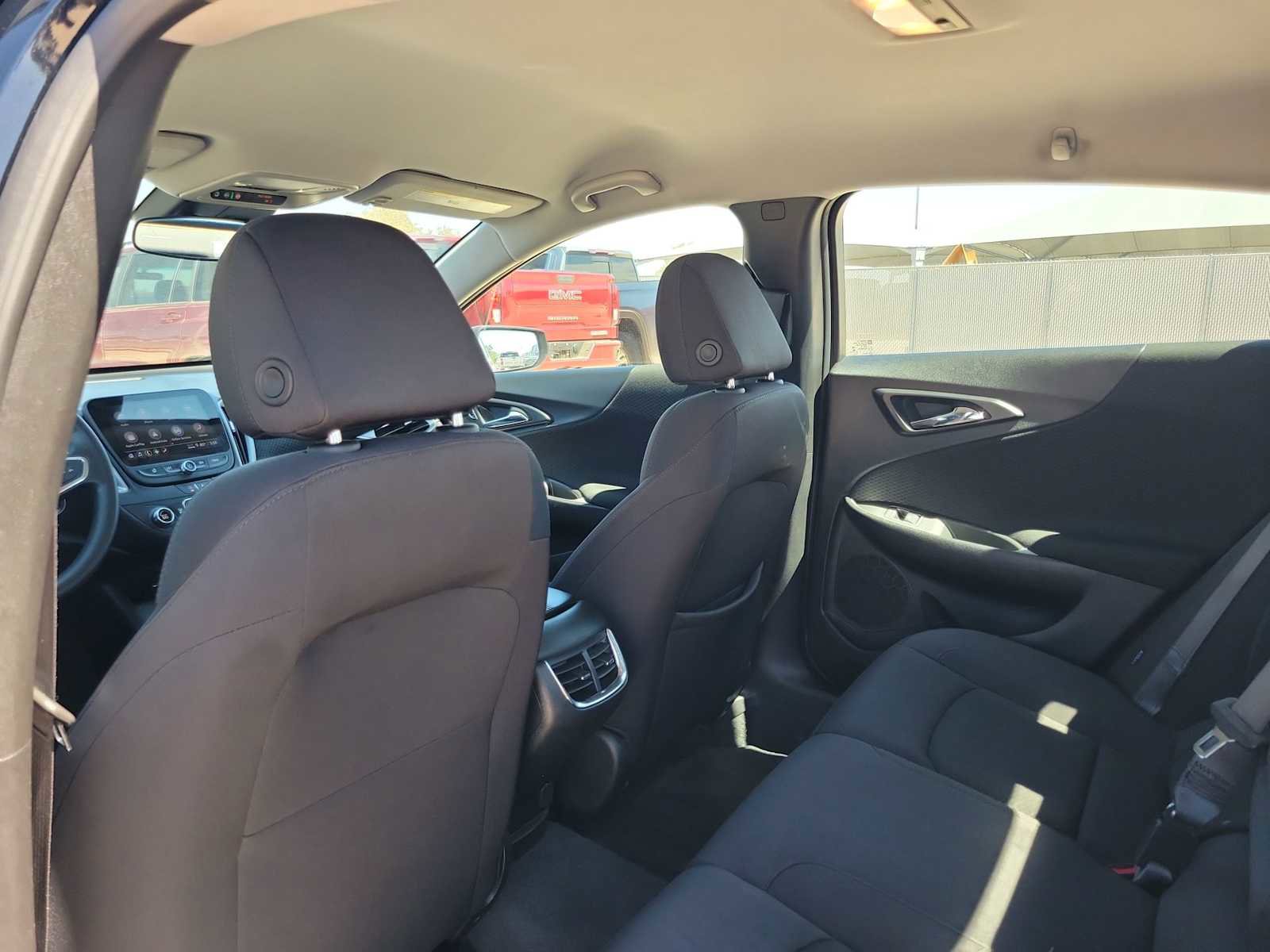 Used 2024 Chevrolet Malibu LT FWD image 16