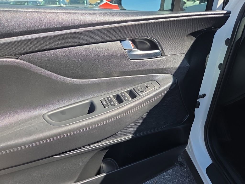 Used 2022 Hyundai Santa Fe SE AWD/4WD image 9