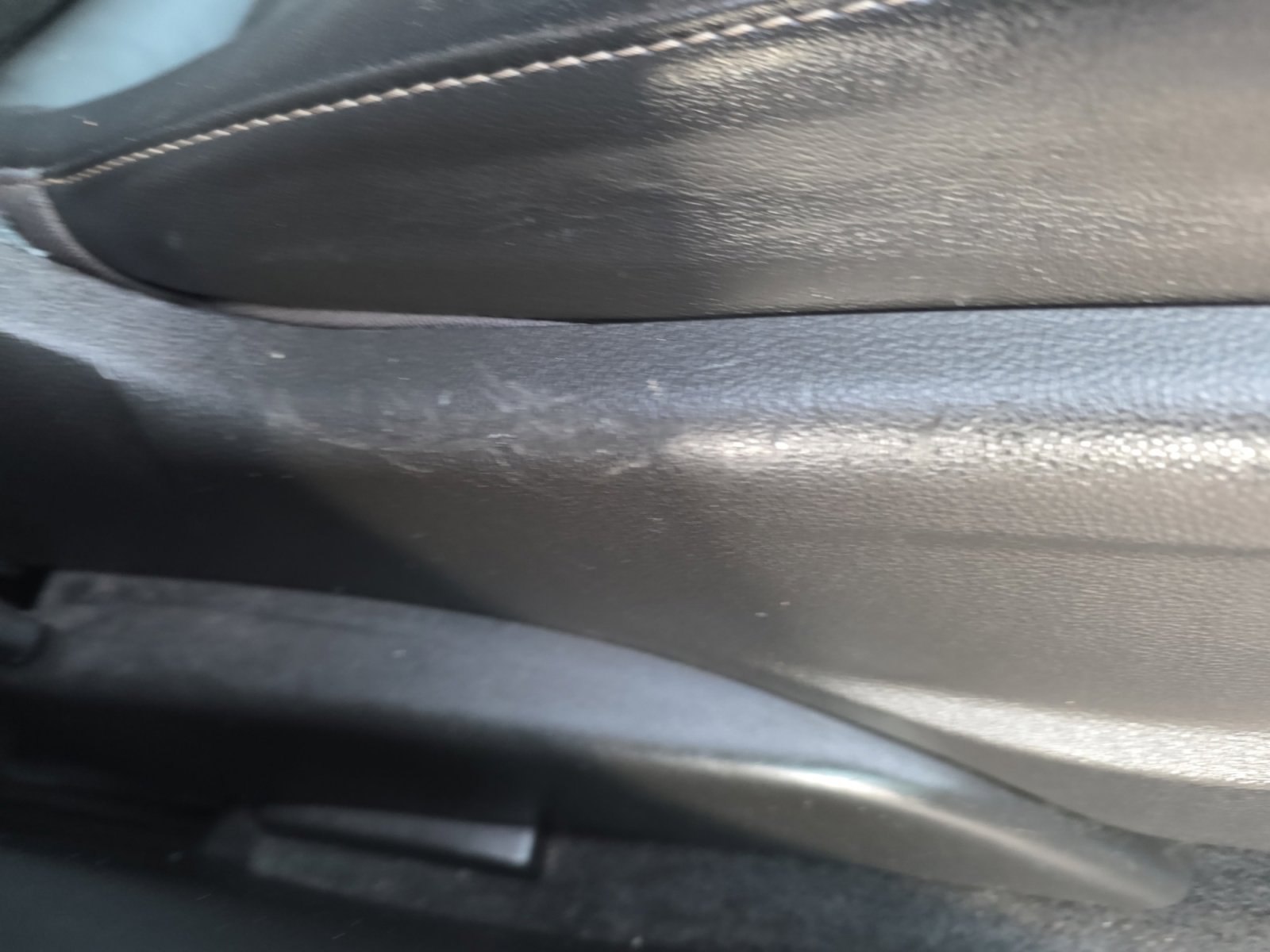 Used 2016 Buick Encore Sport Touring image 30