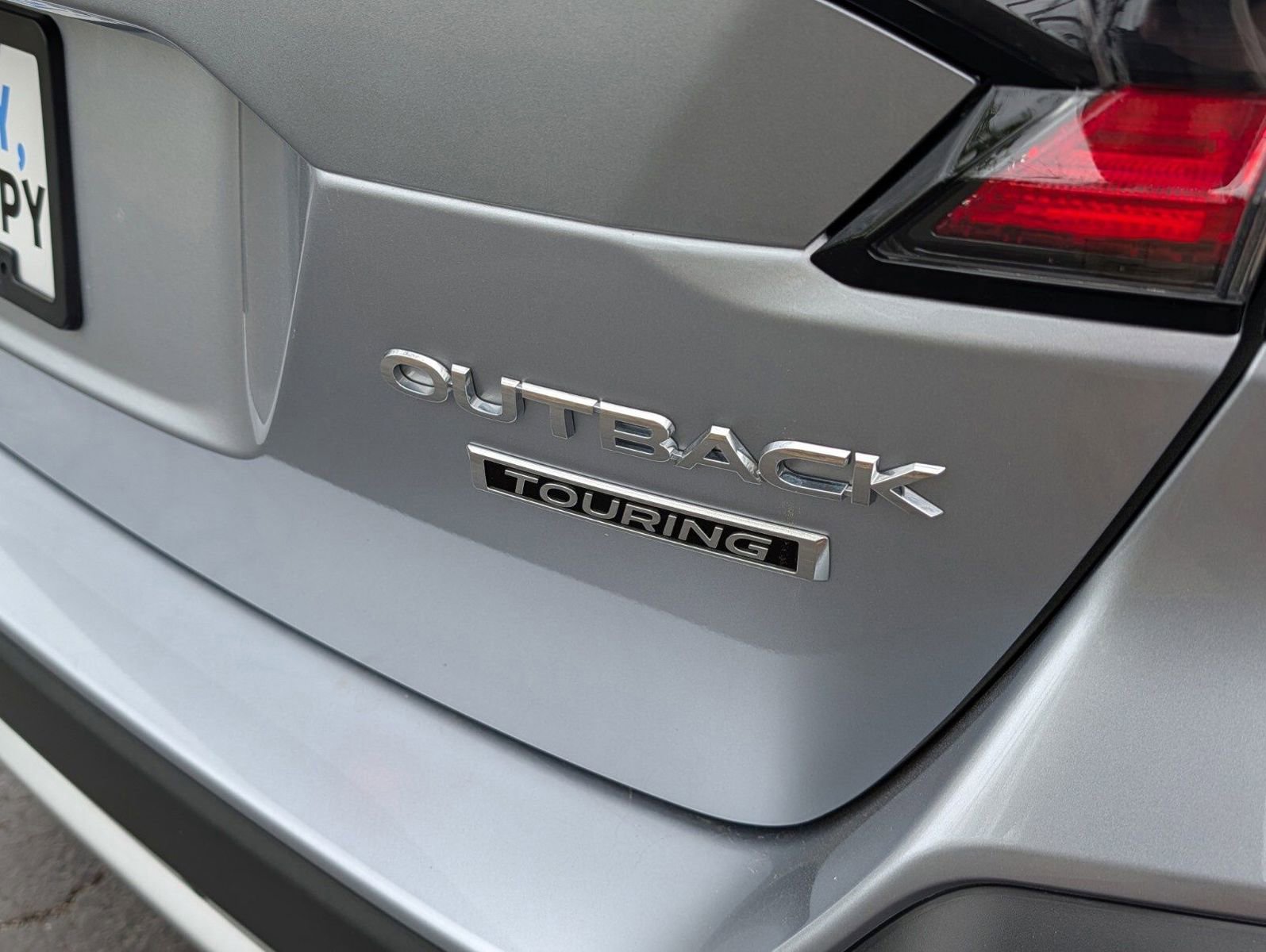 Used 2025 Subaru Outback Touring AWD/4WD image 14