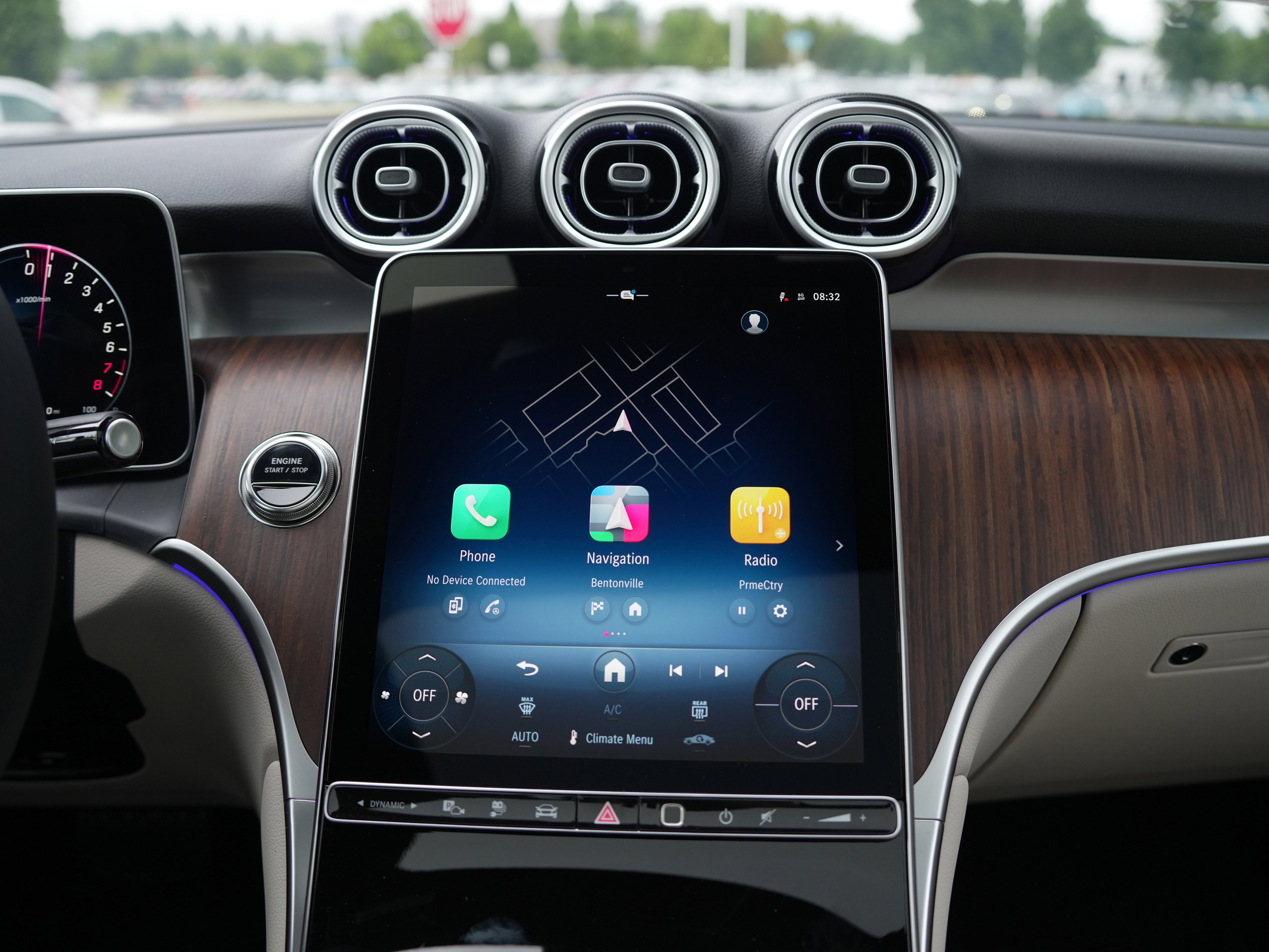 New 2026 Mercedes-Benz GLC 350e 4MATIC image 23