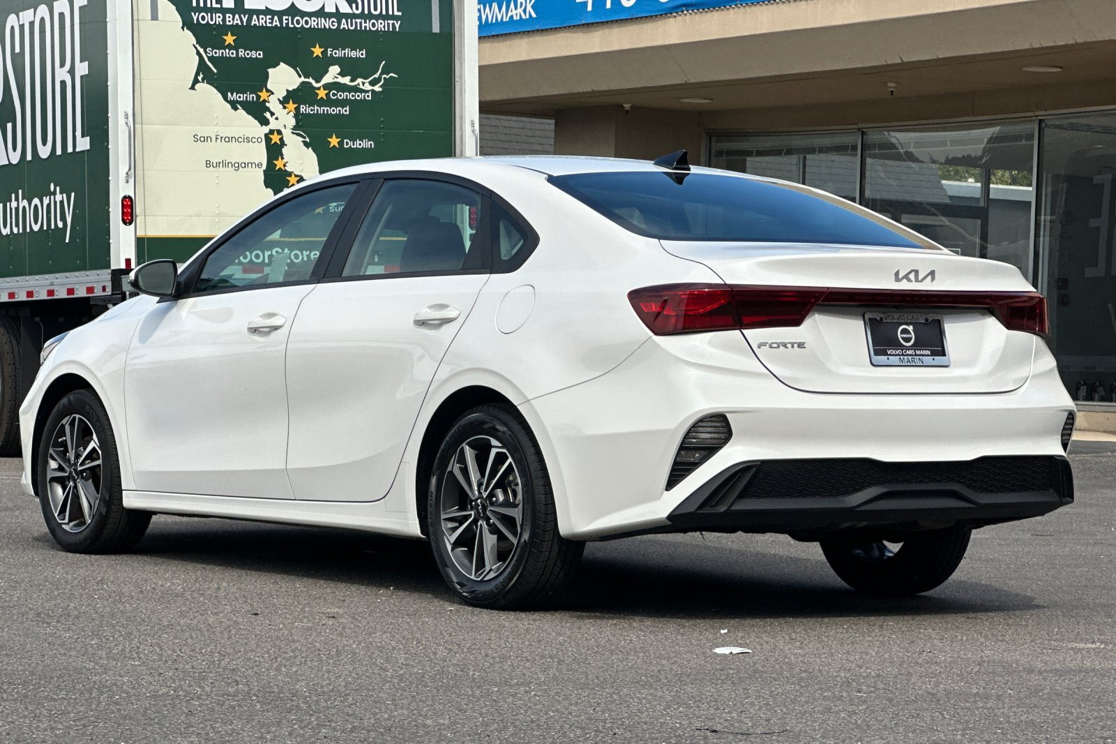 Used 2023 Kia Forte LXS FWD image 6