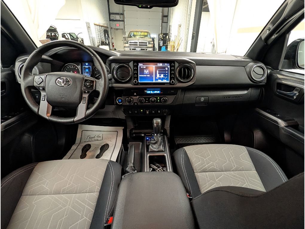 Used 2023 Toyota Tacoma TRD Off-Road w/ Technology Package image 10