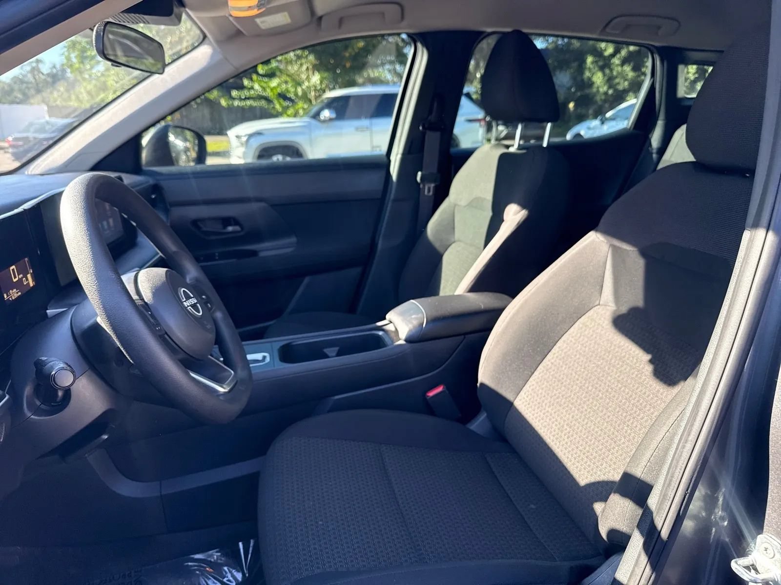 Used 2025 Nissan Kicks S AWD/4WD image 12