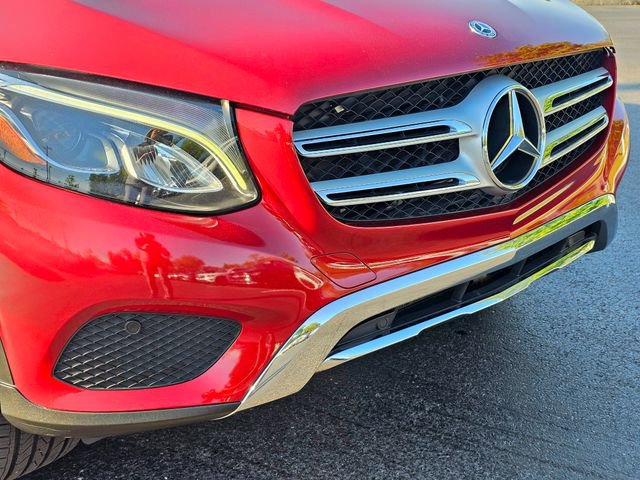 Certified 2019 Mercedes-Benz GLC 300 4MATIC image 3