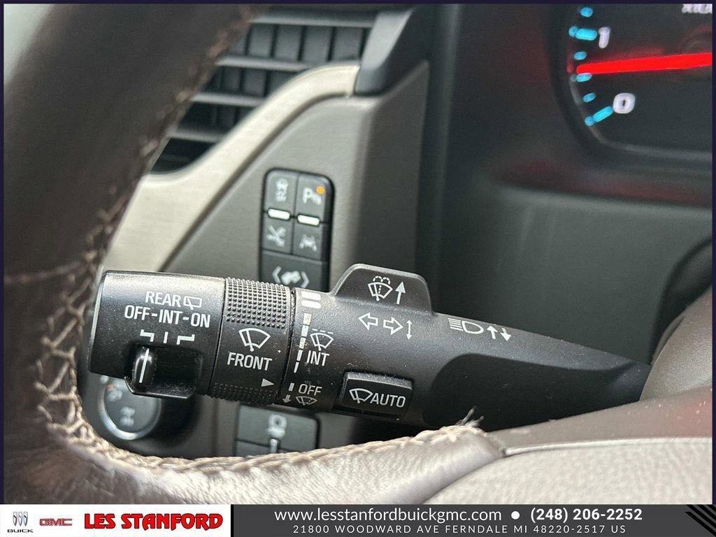 Used 2018 GMC Yukon Denali w/ Denali Ultimate Package AWD/4WD image 26