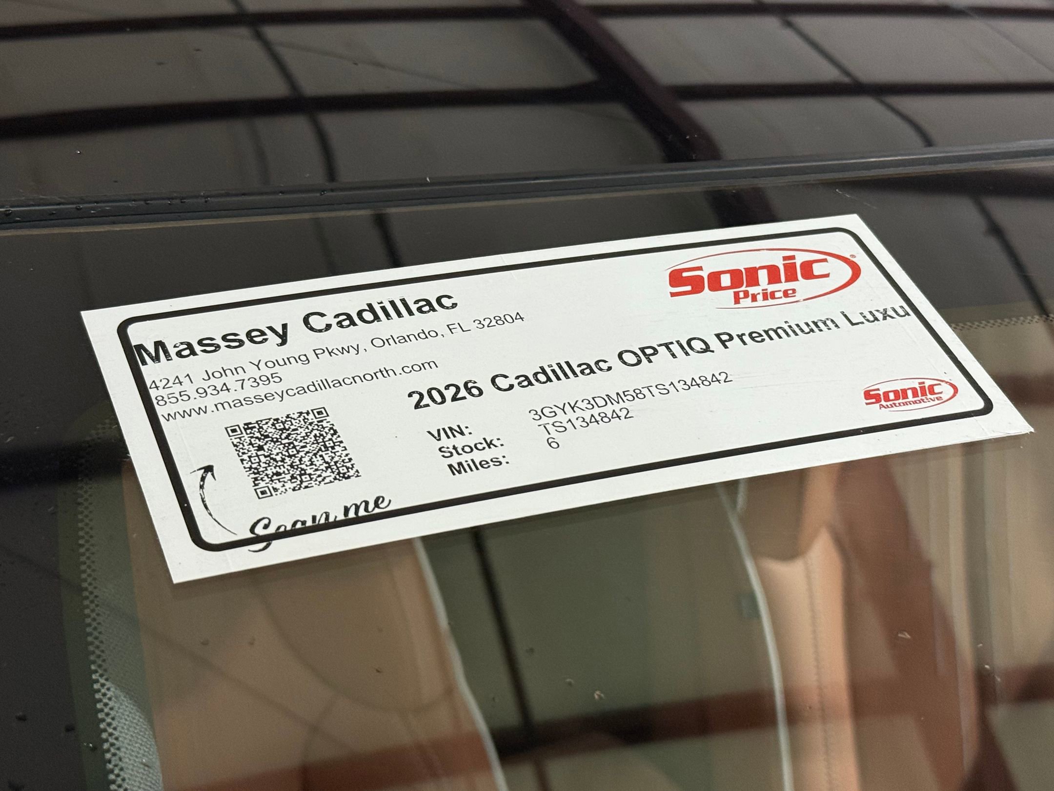 New 2026 Cadillac Optiq Luxury 2 image 18