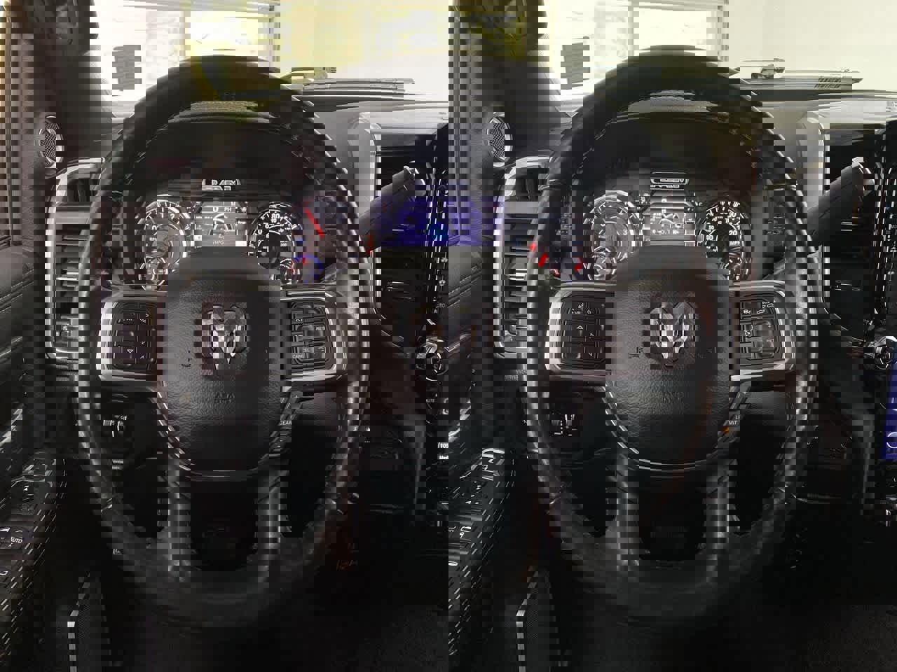 Used 2020 RAM 3500 Laramie image 20