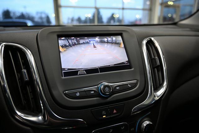 Used 2024 Chevrolet Equinox LT image 16