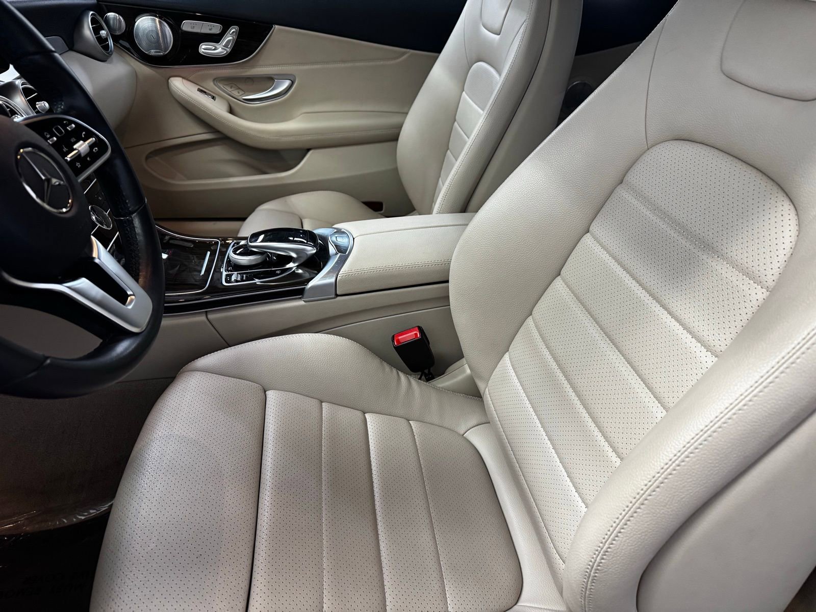 Used 2023 Mercedes-Benz C 300 4MATIC Cabriolet image 10