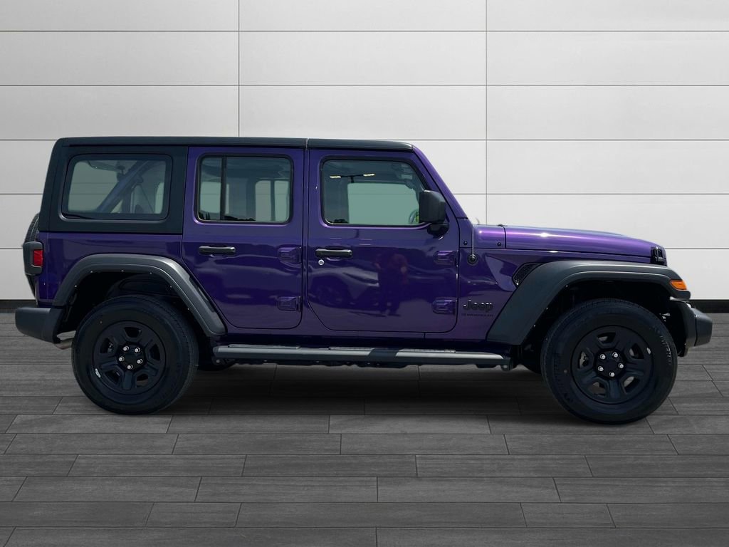 Used 2023 Jeep Wrangler Unlimited Sport AWD/4WD image 2