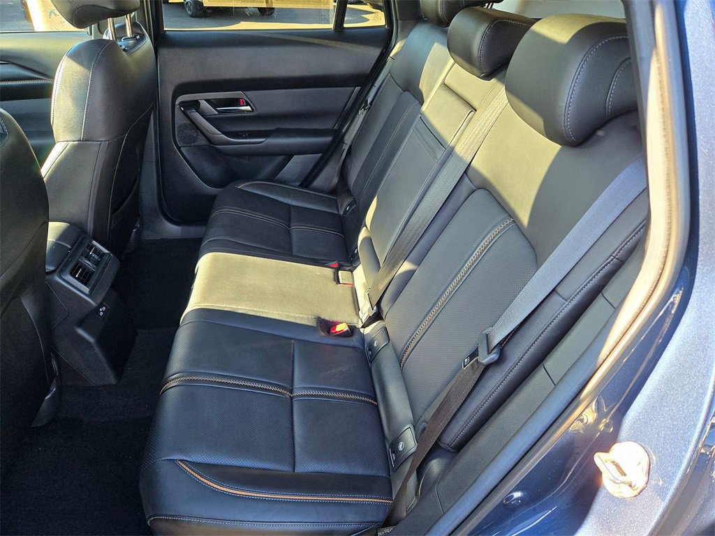 Certified 2025 MAZDA CX-50 2.5 Hybrid w/ Premium Plus Pkg image 10