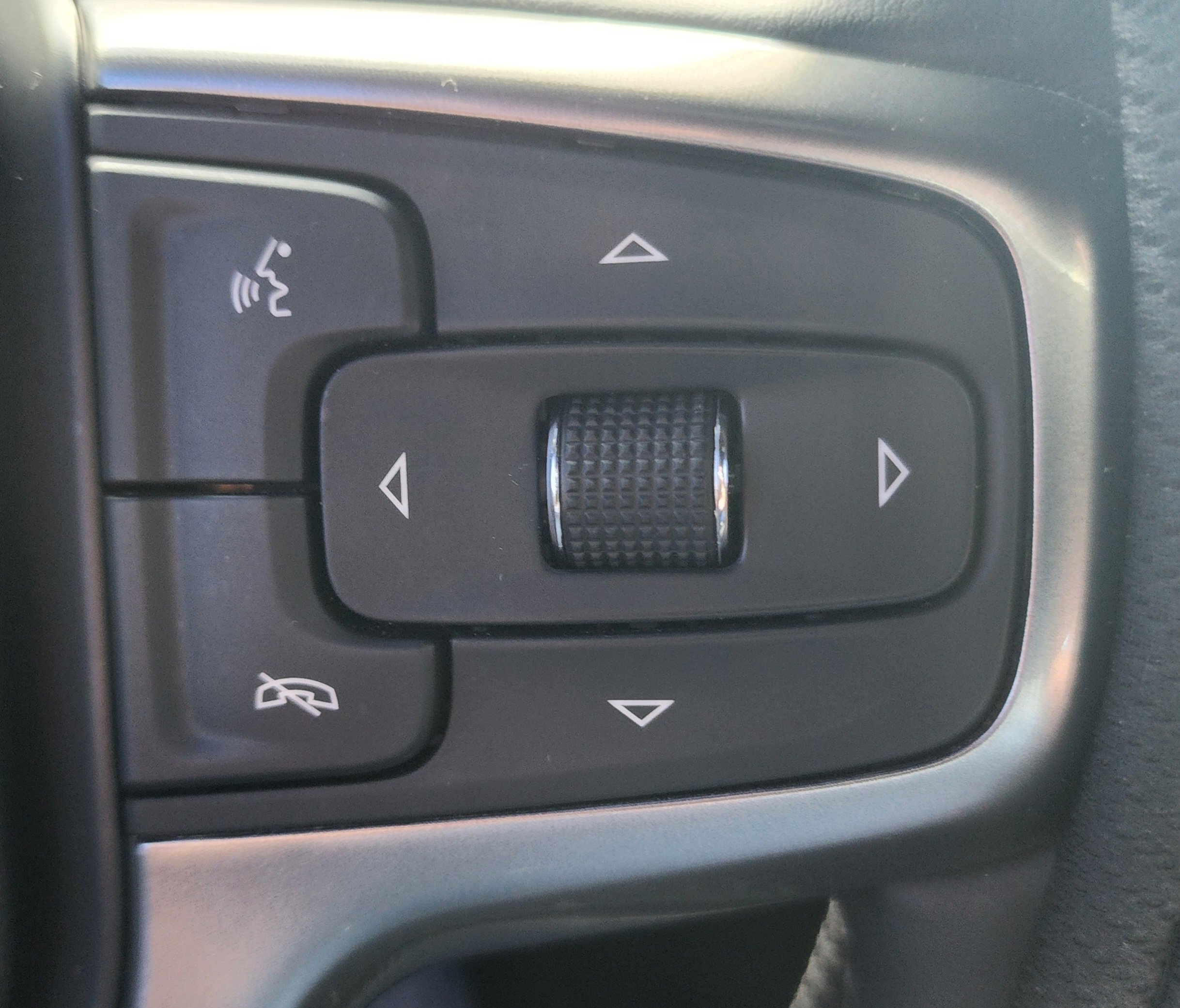 Used 2023 Chevrolet Tahoe LT w/ Luxury Package image 27