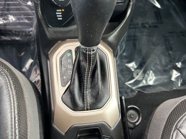 Used 2015 Jeep Renegade Limited AWD/4WD image 20