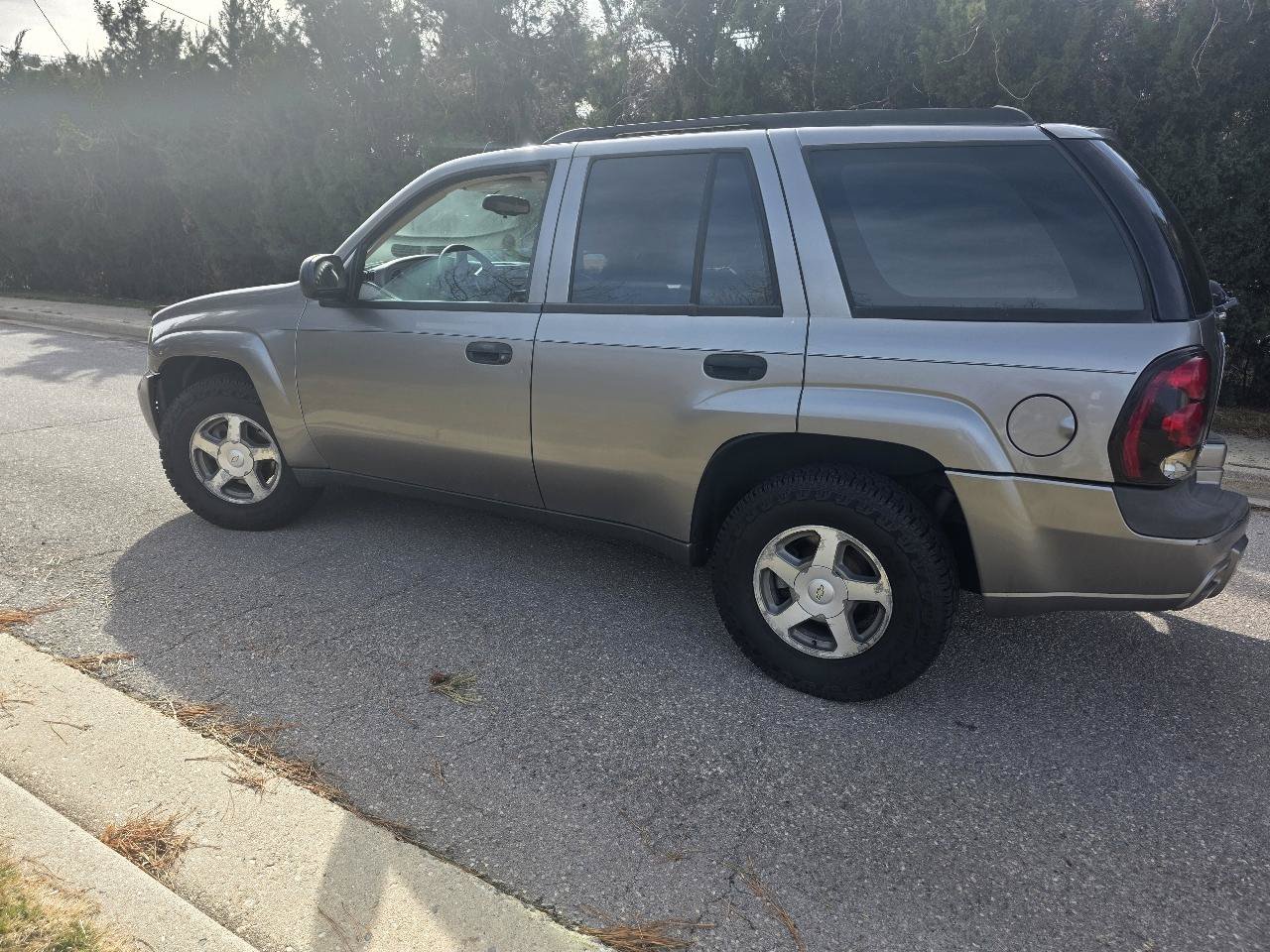Used 2006 Chevrolet TrailBlazer LS AWD/4WD image 3