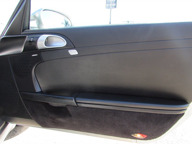 Used 2005 Porsche Boxster RWD image 25