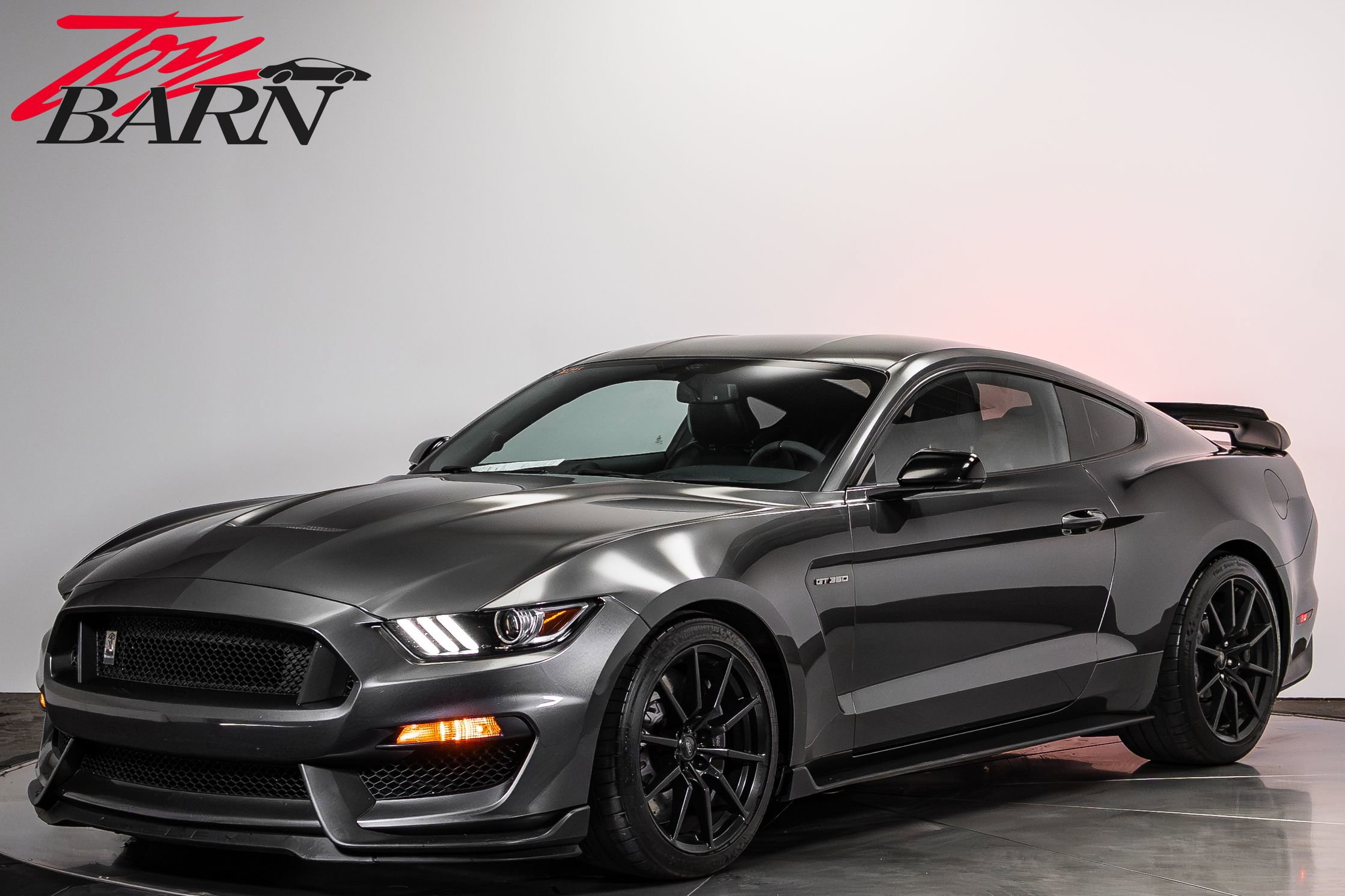 Used 2016 Ford Mustang Shelby GT350 w/ Technology Package RWD image 1