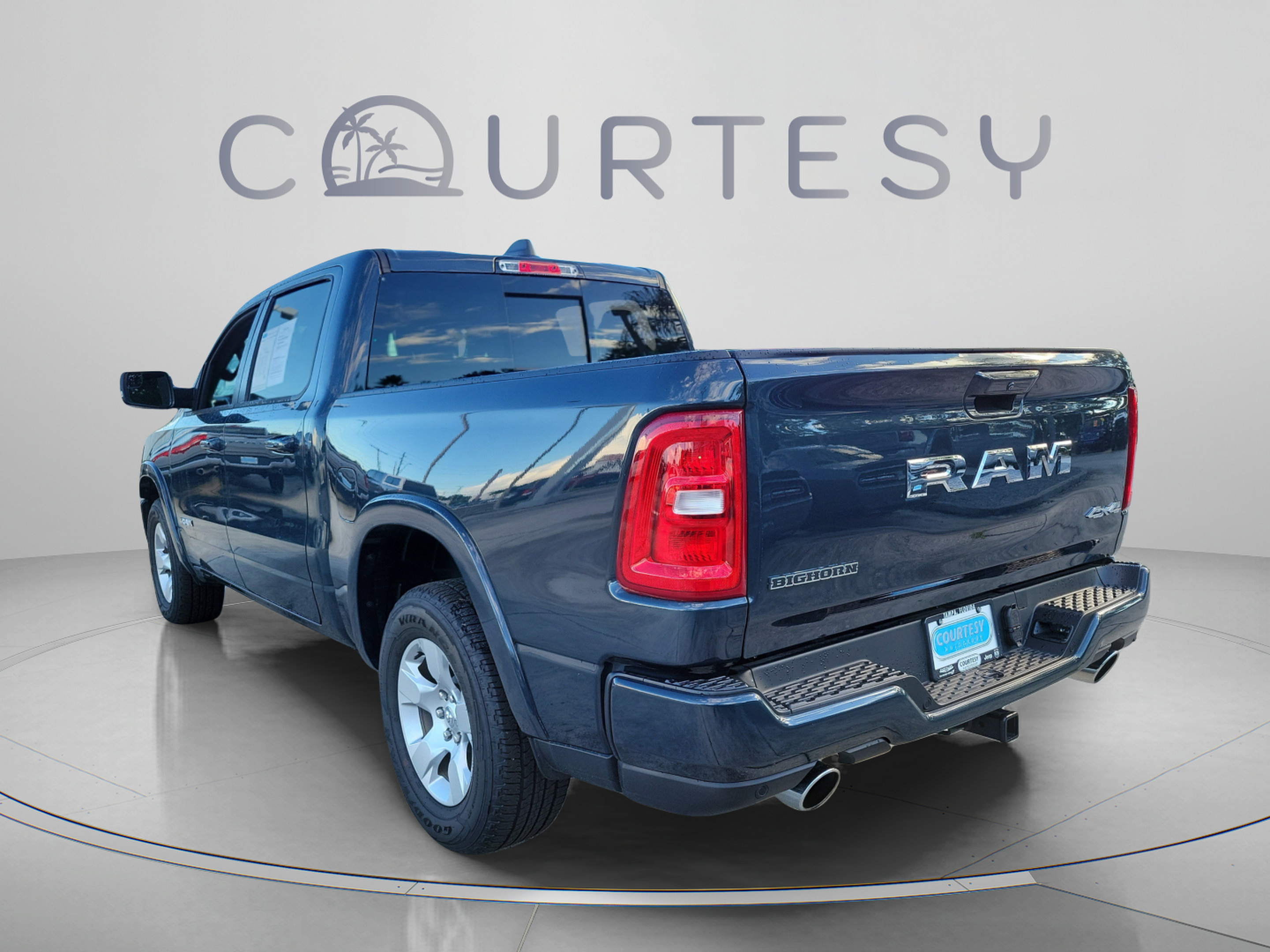 Used 2026 RAM 1500 Big Horn AWD/4WD image 2