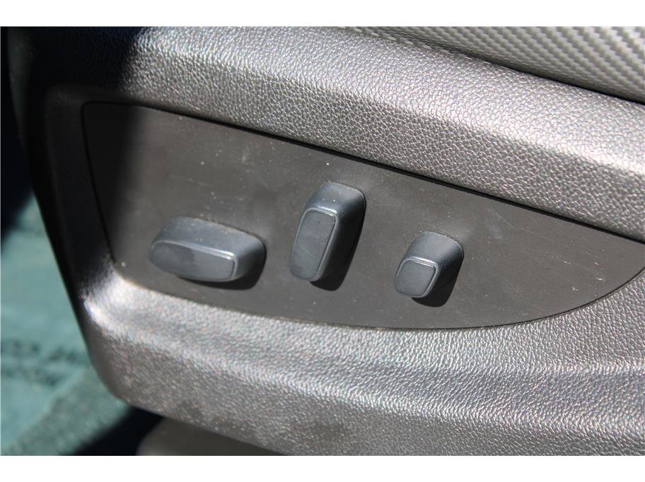 Used 2019 GMC Sierra 3500 SLT w/ All-Terrain HD Package AWD/4WD image 15