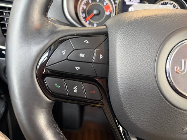 Used 2021 Jeep Cherokee Latitude Plus AWD/4WD image 23