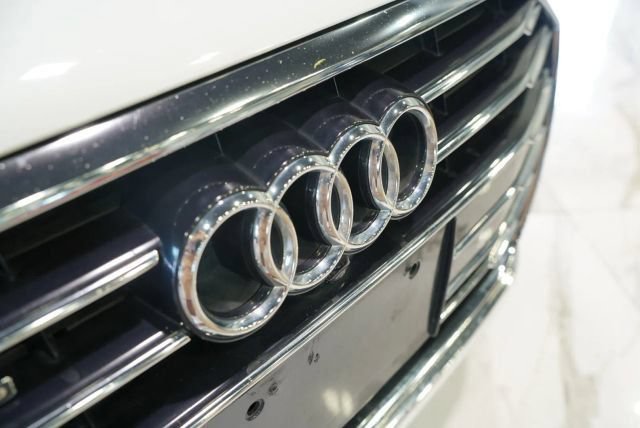 Used 2019 Audi A8 L 3.0T w/ Luxury Package AWD/4WD image 4