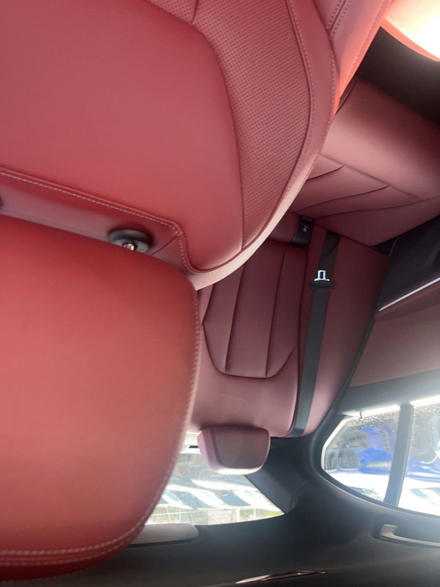 Used 2025 BMW 330i xDrive Sedan image 5