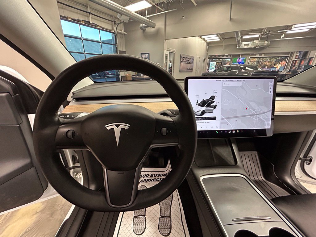Used 2021 Tesla Model Y Long Range AWD/4WD image 9