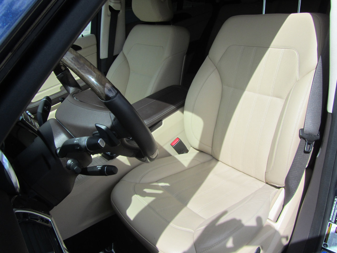 Used 2016 Mercedes-Benz GLE 350 w/ Premium Package image 18