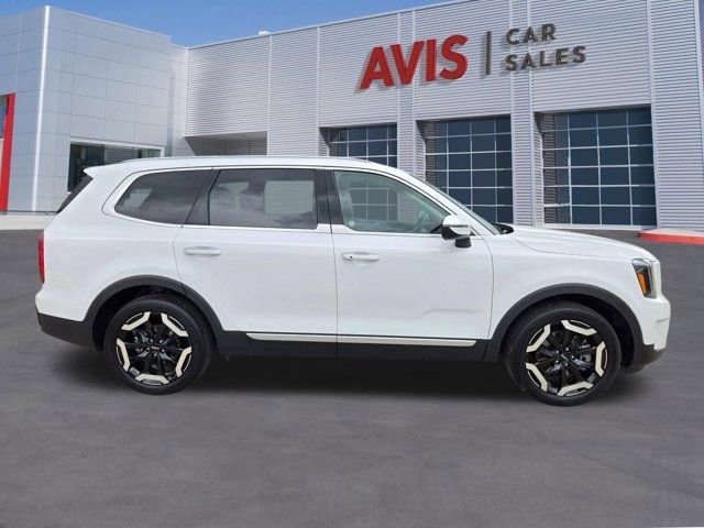 Used 2025 Kia Telluride S image 5