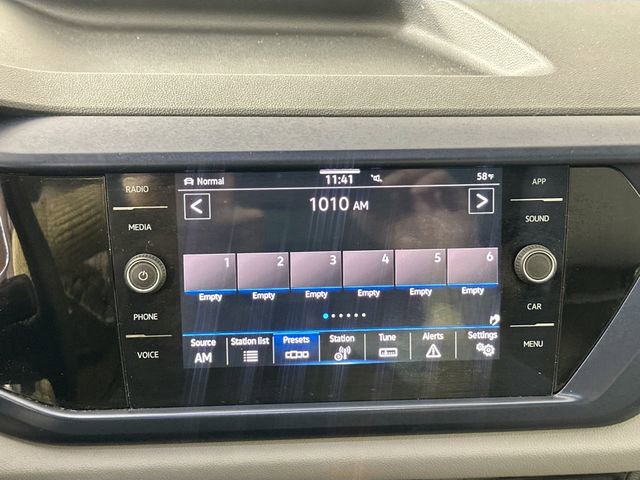 Used 2023 Volkswagen Taos SE image 12