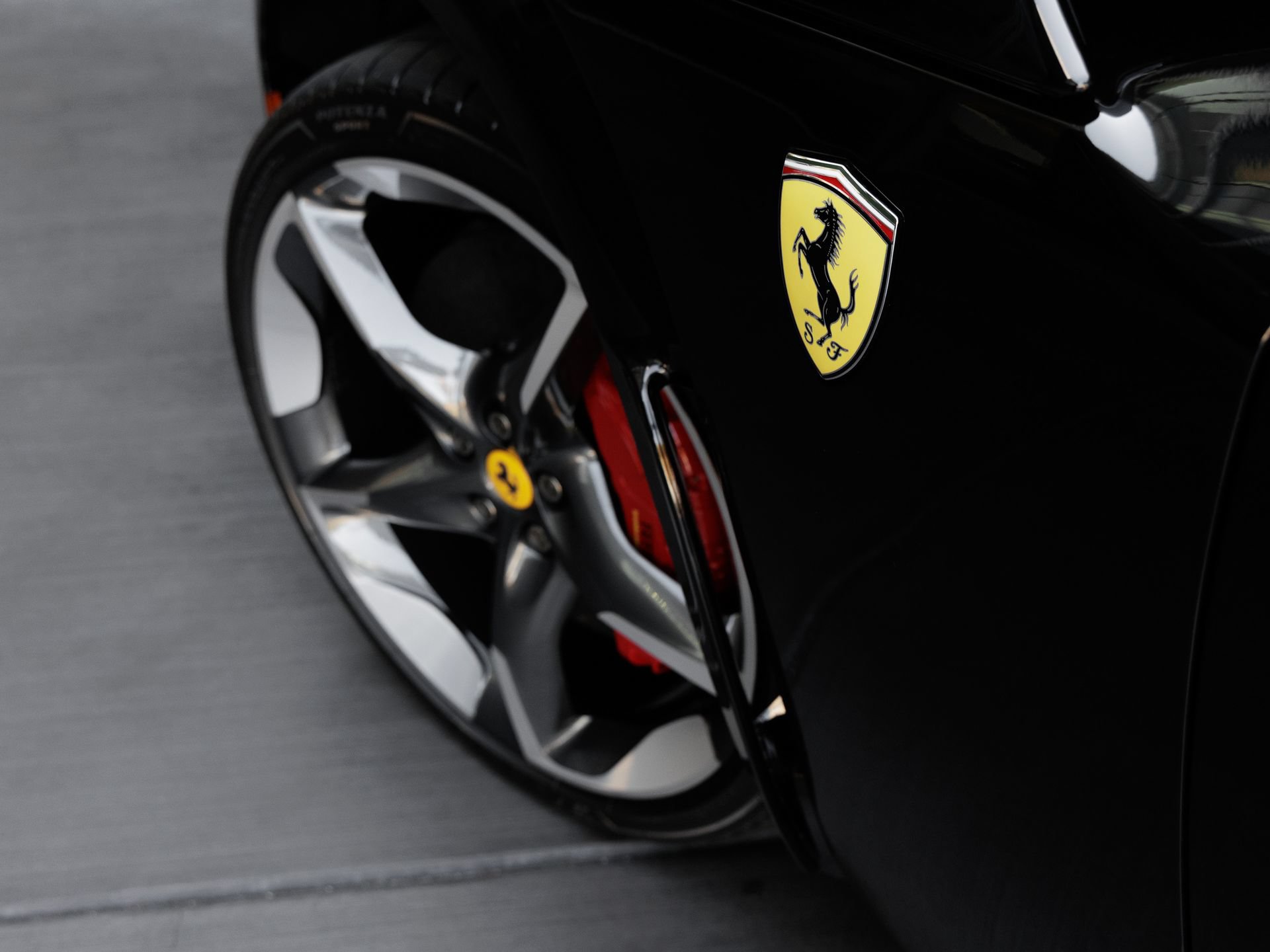 Used 2026 Ferrari Purosangue AWD/4WD image 13