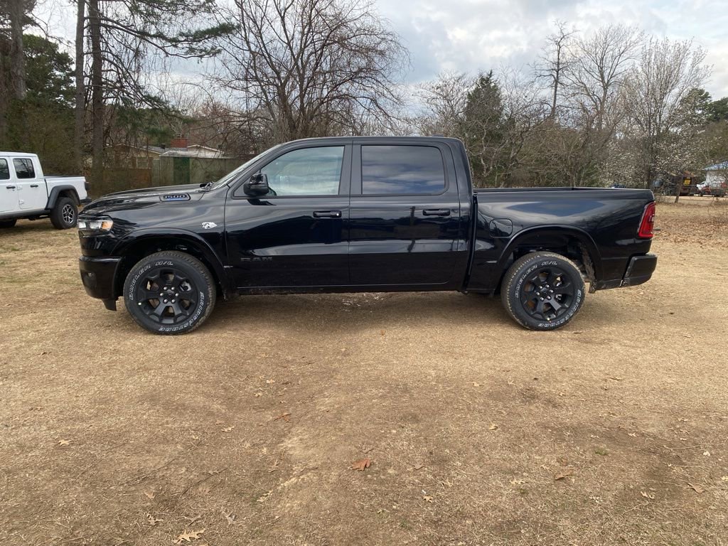 New 2026 RAM 1500 4x4 Crew Cab image 8