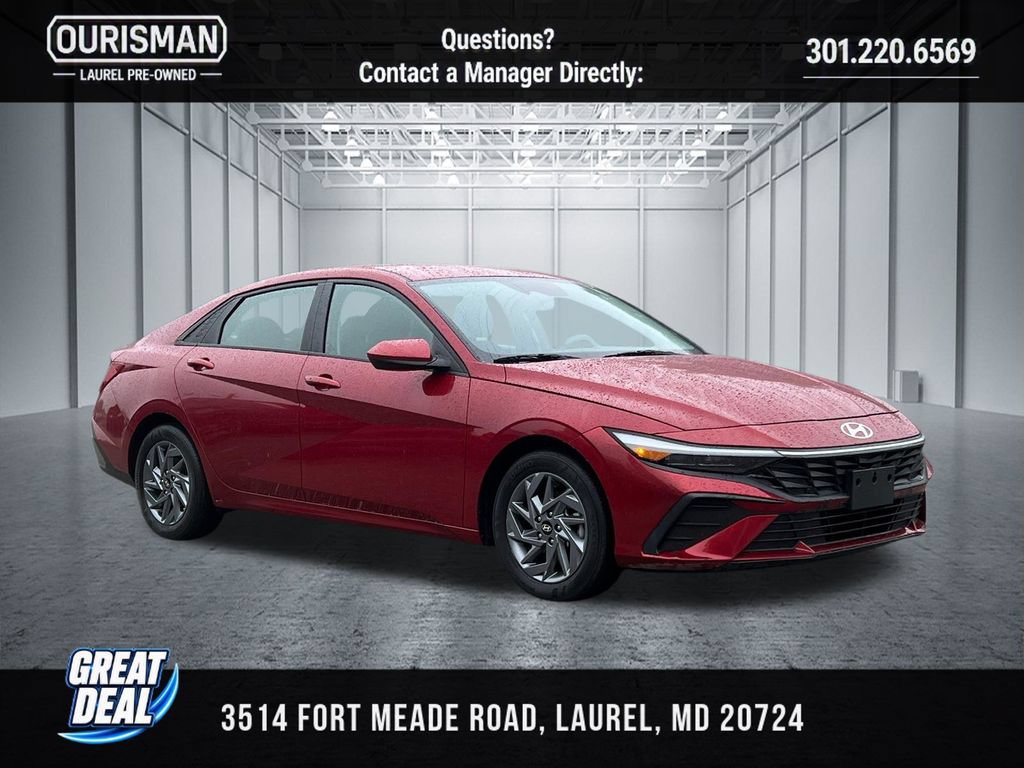 Used 2024 Hyundai Elantra SEL FWD image 1