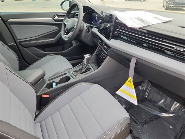 New 2026 Volkswagen Jetta SE image 14