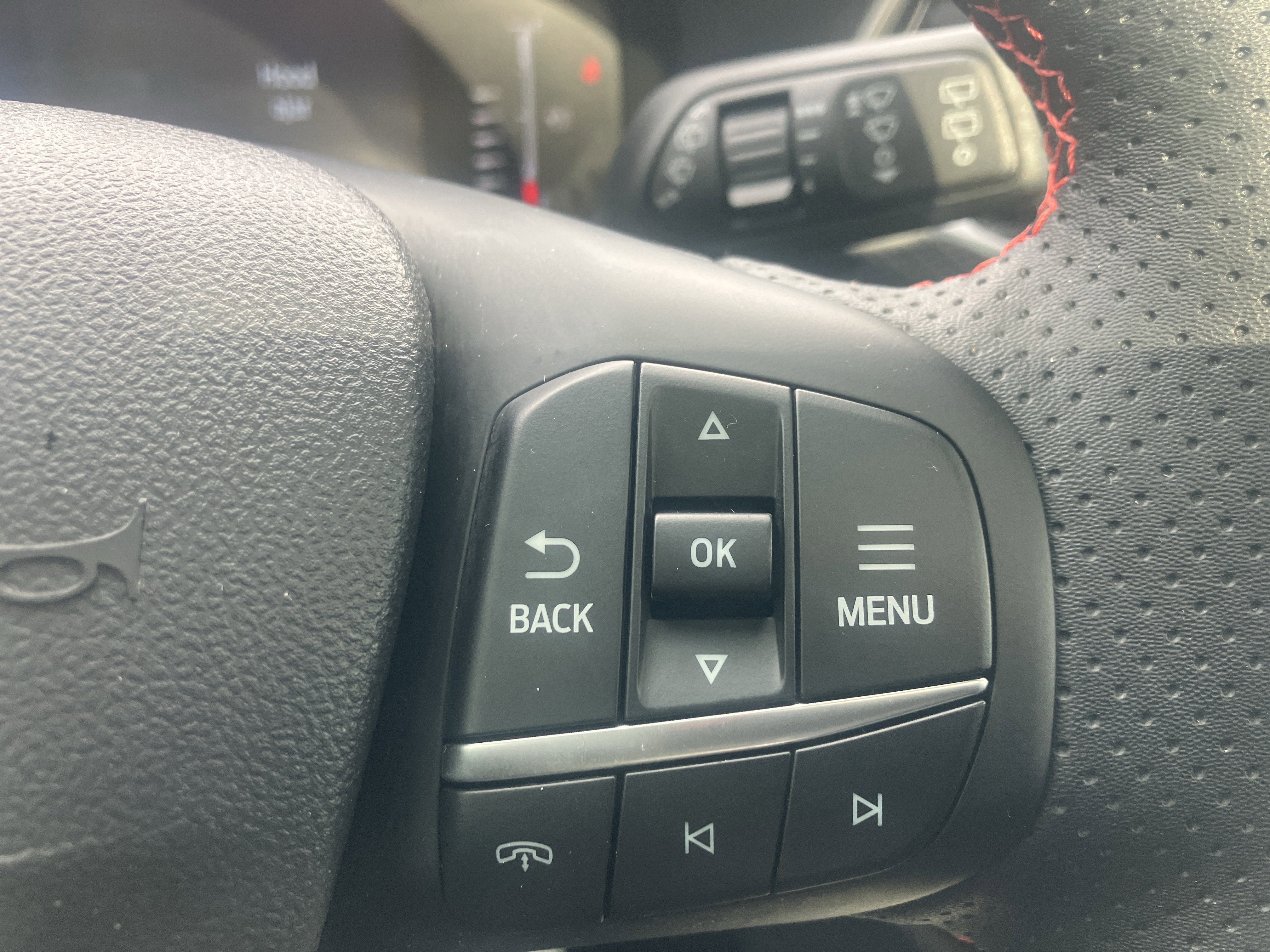 Used 2024 Ford Escape ST-Line w/ Tech Pack #1 image 27