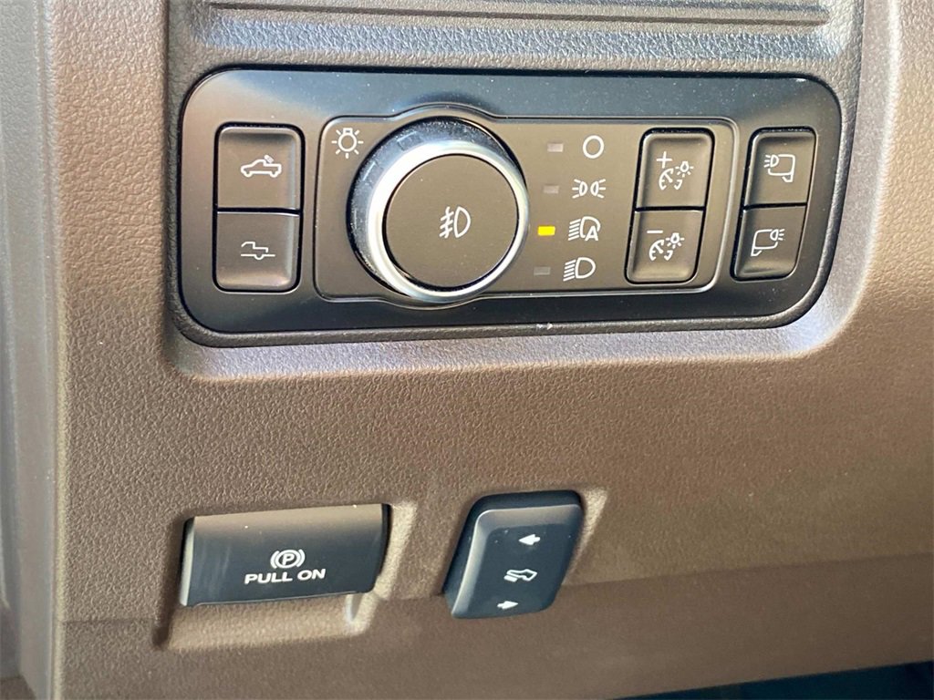 Used 2025 Ford F450 King Ranch image 24