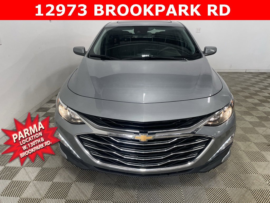 Used 2024 Chevrolet Malibu LT image 2