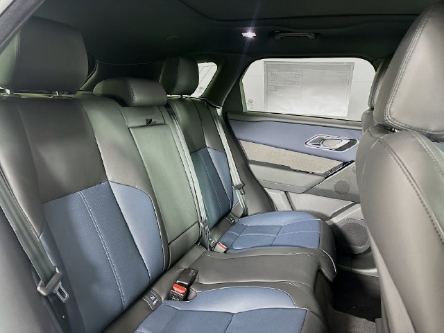 Used 2026 Land Rover Range Rover Velar Dynamic SE AWD/4WD image 27