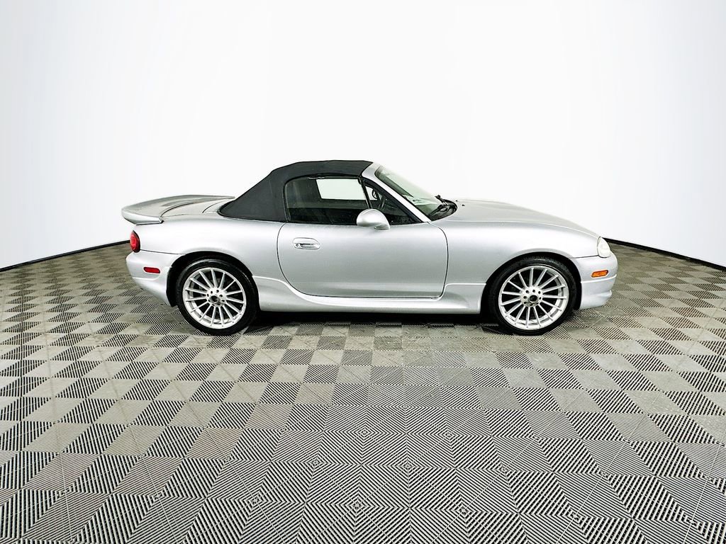 Used 2001 MAZDA MX-5 Miata image 11