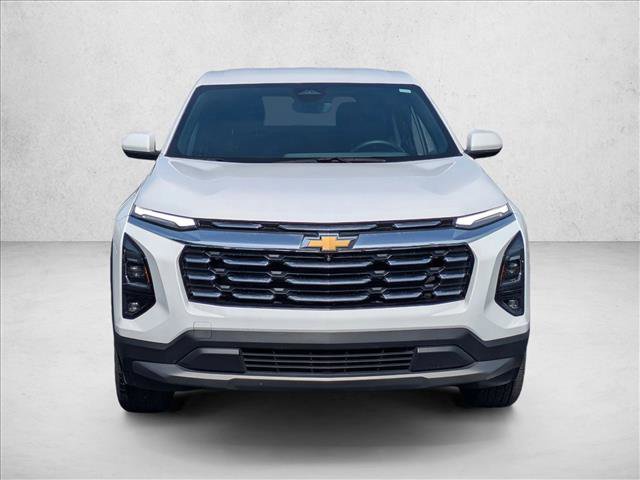 Used 2025 Chevrolet Equinox LT w/ Safety and Technology Package FWD image 2