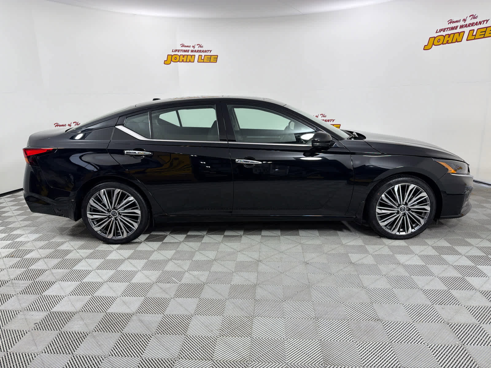 Used 2024 Nissan Altima 2.5 SL image 7