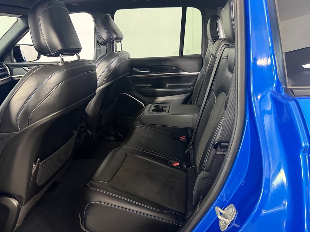 Used 2023 Jeep Grand Cherokee Trailhawk AWD/4WD image 27